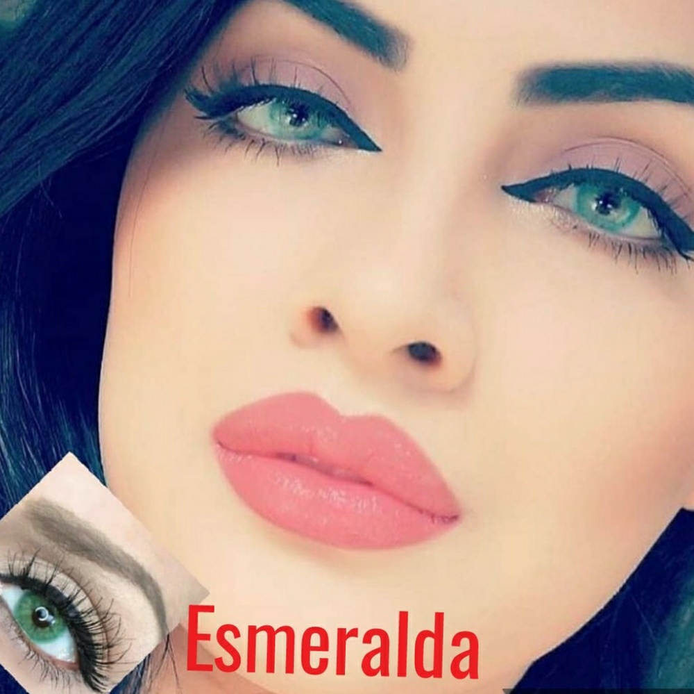 Make up use eyes hidrocor natural